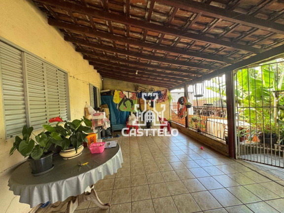 Casa com 2 Quartos à Venda, 111 m² em Califórnia - Londrina