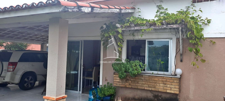 Imagem Casa de Condomínio com 3 Quartos à Venda, 130 m² em Centro - Aquiraz