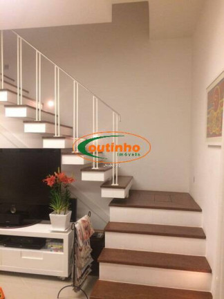 Imagem Casa com 5 Quartos à Venda, 236 m² em Tijuca - Rio De Janeiro Imagem Casa com 5 Quartos à Venda, 236 m² em Tijuca - Rio De Janeiro