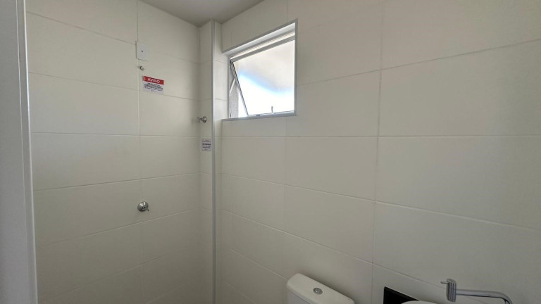Imagem Imóvel com 2 Quartos à Venda, 65 m² em Cabral - Contagem