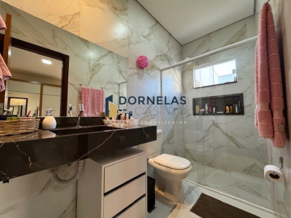 Imagem Casa com 3 Quartos à Venda, 400 m² em Guará I - Brasília Imagem Casa com 3 Quartos à Venda, 400 m² em Guará I - Brasília