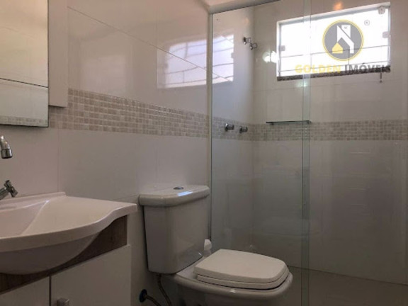 Imagem Casa com 3 Quartos para Temporada, 190 m² em Bombas - Bombinhas Imagem Casa com 3 Quartos para Temporada, 190 m² em Bombas - Bombinhas