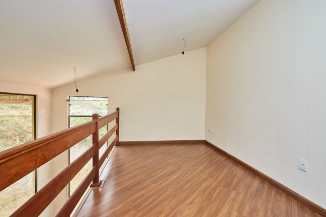 Imagem Casa com 4 Quartos à Venda, 275 m² em Abranches - Curitiba