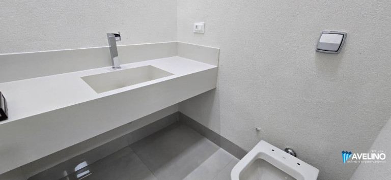 Imagem Casa com 8 Quartos à Venda, 220 m² em Vila Carlota - Campo Grande Imagem Casa com 8 Quartos à Venda, 220 m² em Vila Carlota - Campo Grande