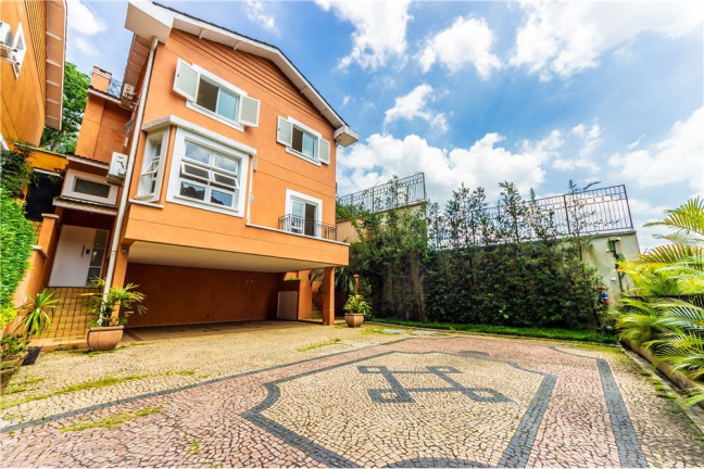 Casa com 4 Quartos à Venda,  em Fazenda Morumbi - São Paulo