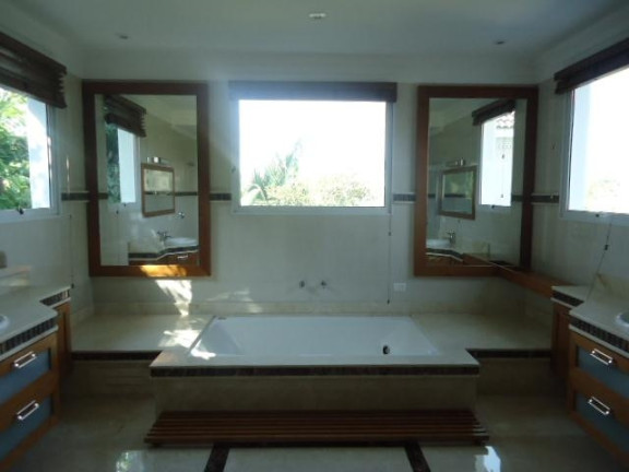 Imagem Casa com 6 Quartos à Venda,  em Alphaville