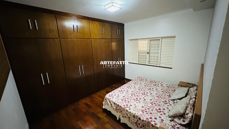 Imagem Casa com 4 Quartos à Venda, 224 m² em Jardim Integração - Franca Imagem Casa com 4 Quartos à Venda, 224 m² em Jardim Integração - Franca