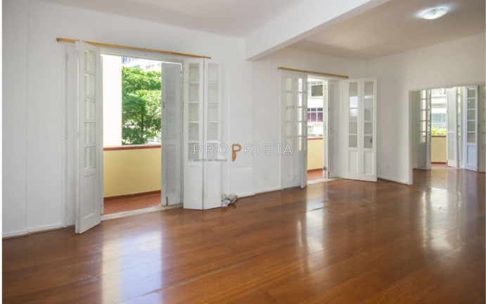 Imagem Apartamento com 3 Quartos à Venda, 150 m² em Copacabana - Rio De Janeiro