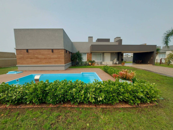 Imagem Casa com 4 Quartos à Venda, 600 m² em Atlântida Sul - Osório