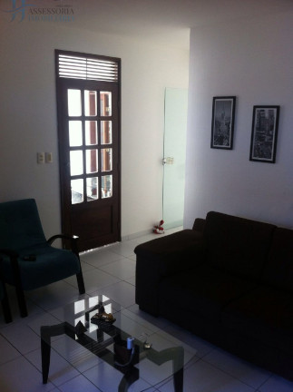 Imagem Casa com 4 Quartos para Alugar ou Temporada, 220 m² em Lagoa Nova - Natal