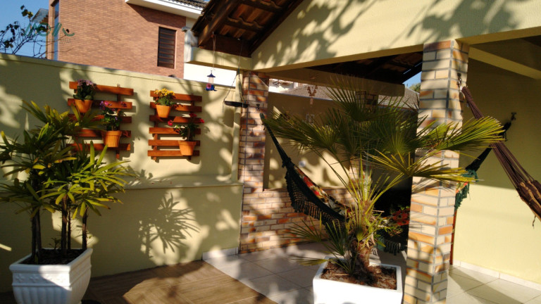 Imagem Casa com 5 Quartos à Venda, 196 m² em Uirapuru - Itapoá