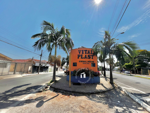 Sala Comercial à Venda,  em Vila São Lúcio - Botucatu