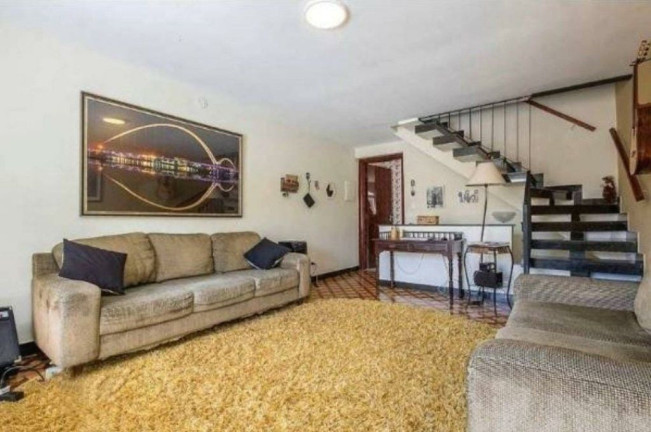 Casa com 3 Quartos à Venda, 220 m² em Sumaré - São Paulo