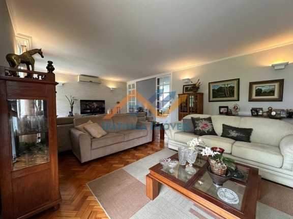Imagem Casa com 3 Quartos à Venda, 370 m² em Castelo - Ipatinga