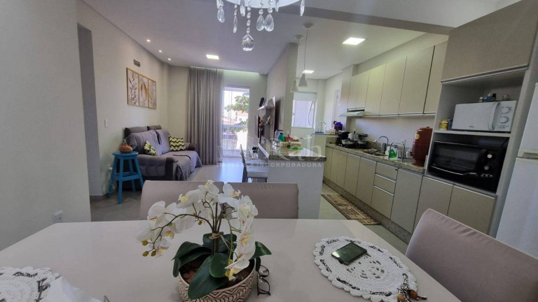Imagem Apartamento com 2 Quartos à Venda, 73 m² em Tabuleiro - Camboriú