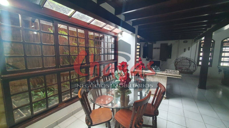 Imagem Casa com 4 Quartos à Venda, 460 m² em Caraguatatuba Imagem Casa com 4 Quartos à Venda, 460 m² em Caraguatatuba