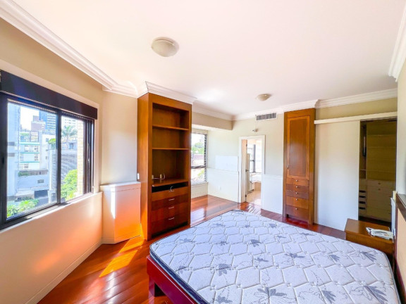 Imagem Apartamento com 4 Quartos à Venda, 312 m² em Petrópolis - Porto Alegre Imagem Apartamento com 4 Quartos à Venda, 312 m² em Petrópolis - Porto Alegre