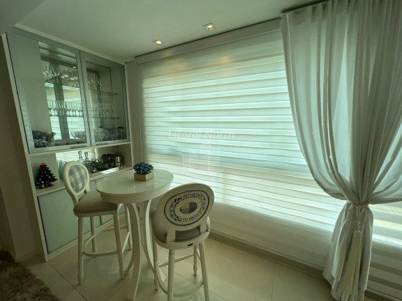 Imagem Apartamento com 4 Quartos à Venda, 141 m² em Centro - Balneário Camboriú Imagem Apartamento com 4 Quartos à Venda, 141 m² em Centro - Balneário Camboriú