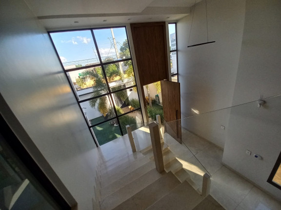 Imagem Sobrado com 5 Quartos à Venda, em Setor Central - Gurupi Imagem Sobrado com 5 Quartos à Venda, em Setor Central - Gurupi