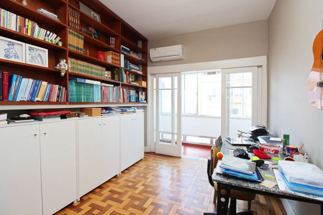 Imagem Apartamento com 3 Quartos à Venda, 140 m² em Centro Histórico - Porto Alegre