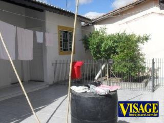 Imagem Casa com 3 Quartos à Venda, em Jd. Florida - Jacareí Imagem Casa com 3 Quartos à Venda, em Jd. Florida - Jacareí