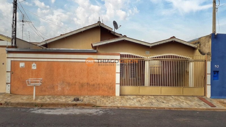 Casa com 3 Quartos à Venda, 300 m² em Ipanema - Araçatuba