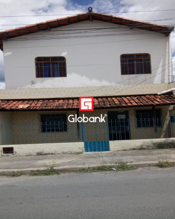 Imagem Sobrado com 3 Quartos à Venda, 300 m² em Cintra - Montes Claros