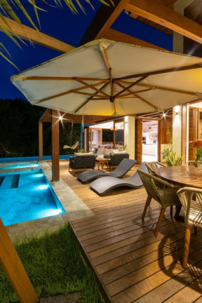 Imagem Casa com 6 Quartos à Venda, 700 m² em Mata De São João - Mata De São João