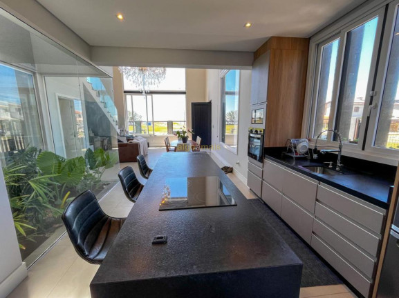 Imagem Imóvel com 3 Quartos à Venda, 190 m² em Arpoador - Xangri-lá Imagem Imóvel com 3 Quartos à Venda, 190 m² em Arpoador - Xangri-lá