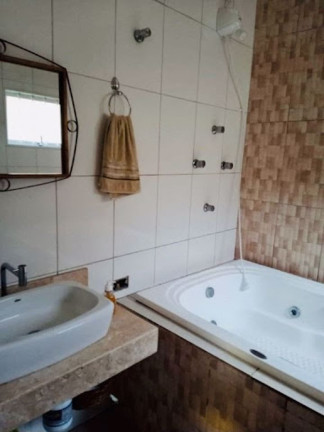 Imagem Casa com 2 Quartos à Venda, 106 m² em Nova Cerejeira - Atibaia Imagem Casa com 2 Quartos à Venda, 106 m² em Nova Cerejeira - Atibaia