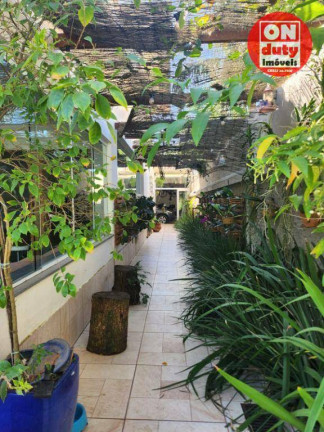 Imagem Sobrado com 5 Quartos à Venda, 270 m² em Jardim Guaiuba - Guarujá