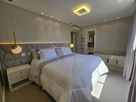 Imagem Apartamento com 3 Quartos à Venda, 136 m² em Centro - Balneário Camboriú