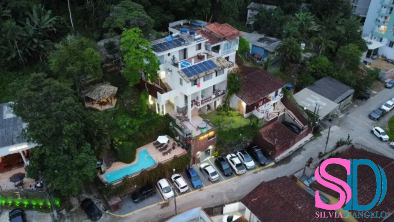 Imagem Casa com 12 Quartos à Venda, 1.500 m² em Praia Grande - Ubatuba Imagem Casa com 12 Quartos à Venda, 1.500 m² em Praia Grande - Ubatuba
