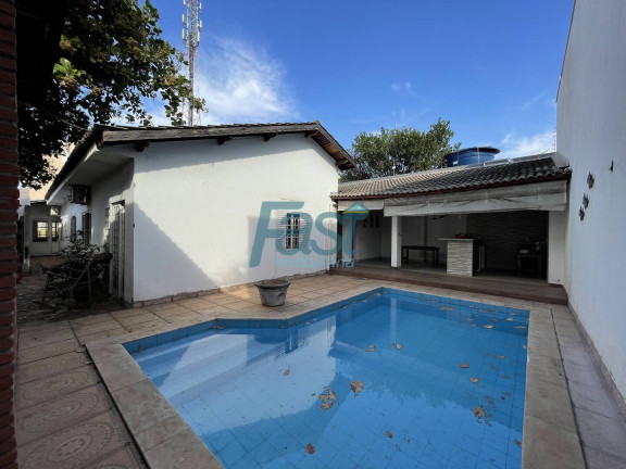 Casa com 3 Quartos à Venda, 475 m² em Jardim Itália - Cuiabá
