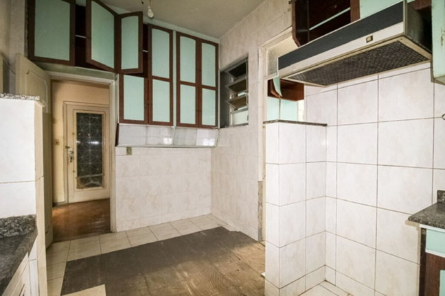 Imagem Imóvel com 3 Quartos à Venda, 120 m² em Laranjeiras - Rio De Janeiro Imagem Imóvel com 3 Quartos à Venda, 120 m² em Laranjeiras - Rio De Janeiro