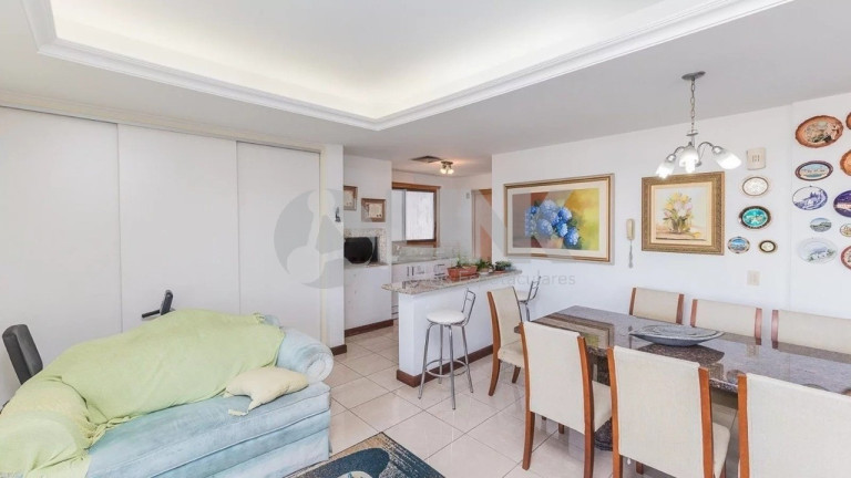 Imagem Imóvel com 4 Quartos à Venda, 353 m² em Três Figueiras - Porto Alegre