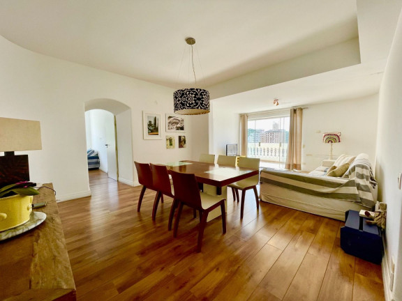 Cobertura com 4 Quartos à Venda, 240 m² em Pitangueiras - Guarujá