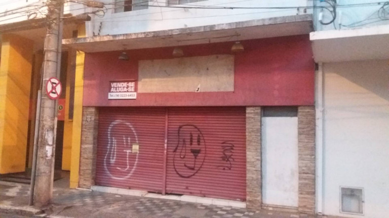 Imóvel Comercial à Venda,  em Centro - Bauru