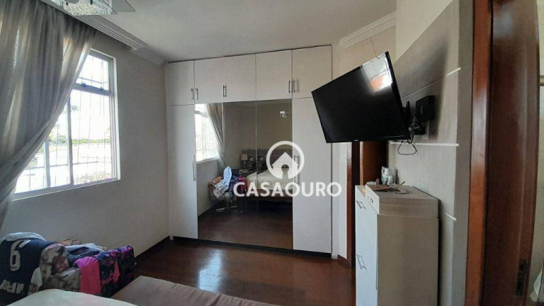 Imagem Cobertura com 5 Quartos à Venda, 200 m² em Santa Tereza - Belo Horizonte