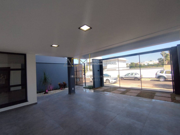 Imagem Casa com 3 Quartos à Venda, 250 m² em Jardim Itália - Botucatu