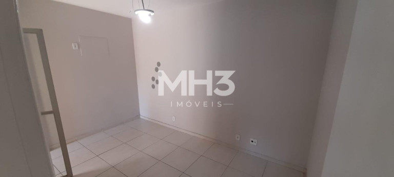 Imagem Imóvel com 2 Quartos à Venda, 75 m² em Centro - Campinas Imagem Imóvel com 2 Quartos à Venda, 75 m² em Centro - Campinas