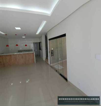 Imagem Casa com 3 Quartos à Venda, 250 m² em Ibituruna - Montes Claros