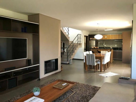 Imagem Casa de Condomínio com 3 Quartos à Venda, 238 m² em Osório - Osório