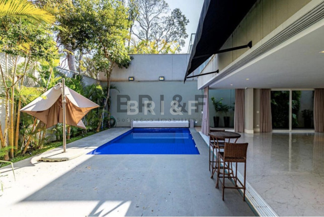 Imagem Casa com 3 Quartos à Venda, 600 m² em Granja Julieta - São Paulo