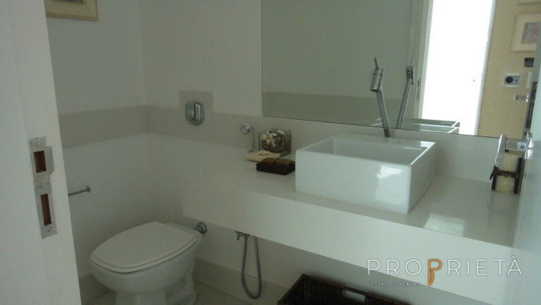 Imagem Casa de Condomínio com 5 Quartos à Venda, 963 m² em Barra Da Tijuca - Rio De Janeiro Imagem Casa de Condomínio com 5 Quartos à Venda, 963 m² em Barra Da Tijuca - Rio De Janeiro