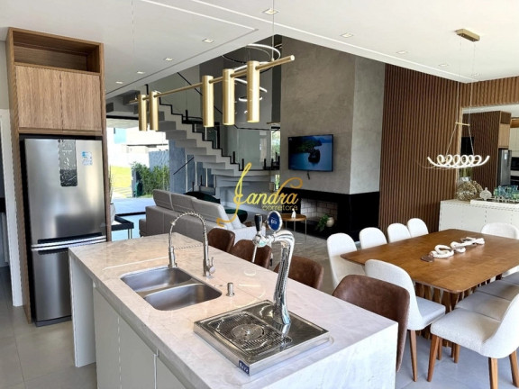 Casa de Condomínio com 4 Quartos à Venda, 241 m² em Centro - Xangri-la