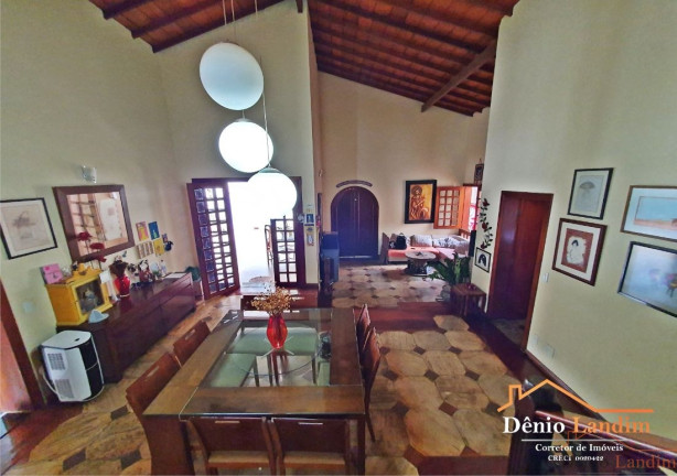 Imagem Casa com 6 Quartos à Venda, 343 m² em Jardim Panorama - Montes Claros