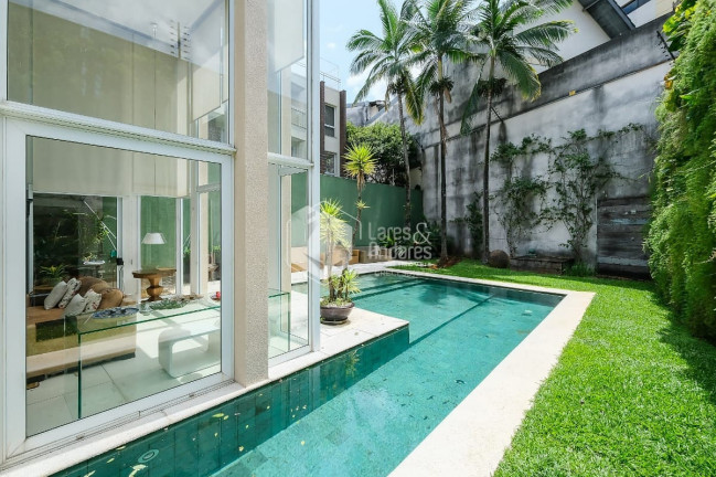 Imagem Casa com 3 Quartos à Venda, 480 m² em Vila Madalena - São Paulo