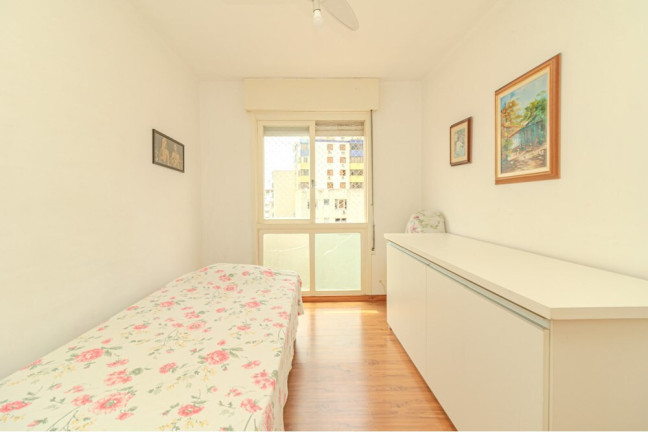 Imagem Imóvel com 2 Quartos à Venda, 74 m² em Passo Da Areia - Porto Alegre