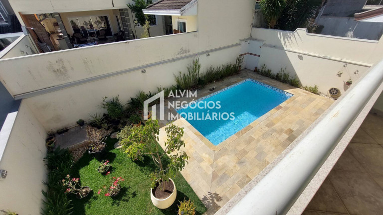 Sobrado com 5 Quartos à Venda, 314 m² em Urbanova - São José Dos Campos